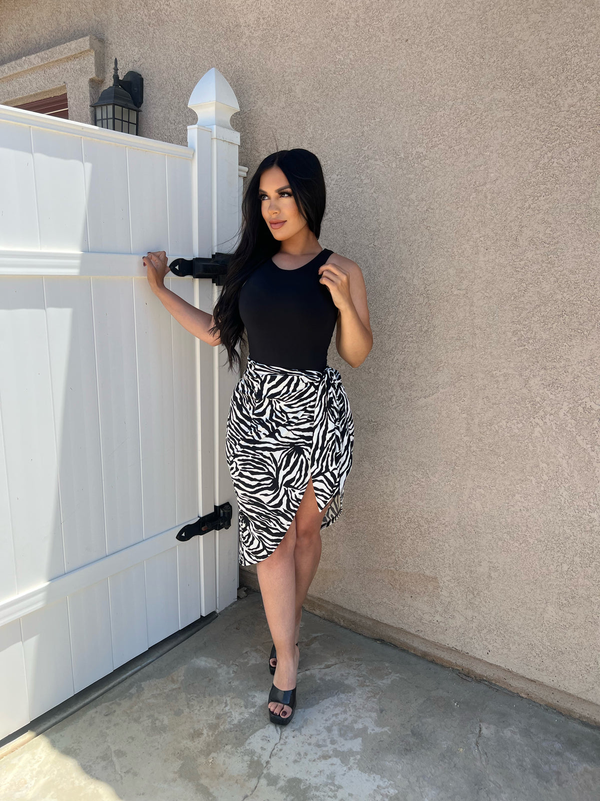 BELLA ZEBRA SKIRT (BLACK)