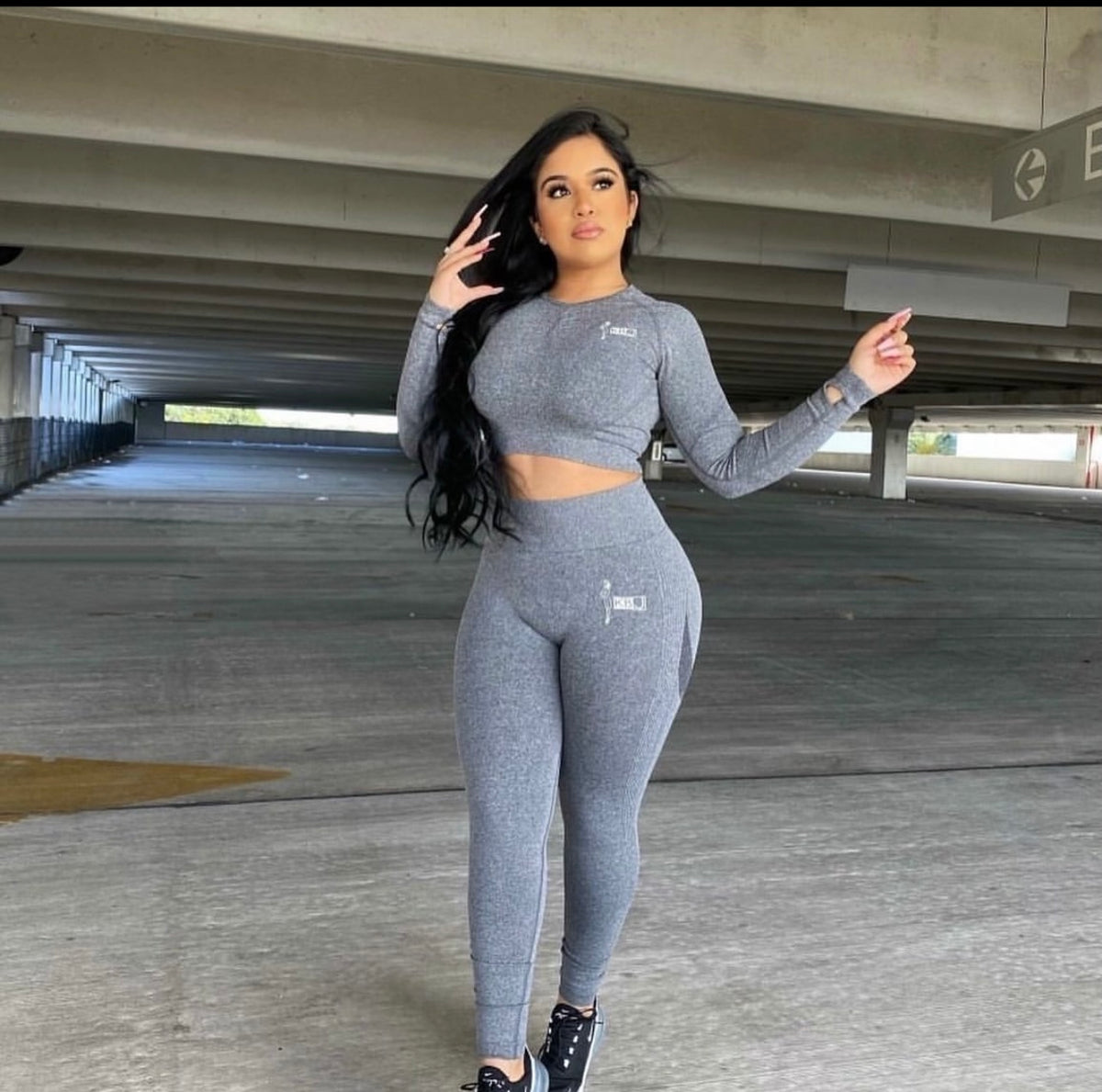 CAMILA GYM SET (GRAY OMBRÉ)